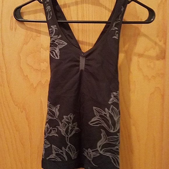Reebok Tank Top NWT Athletic Yoga - Picture 2 of 6